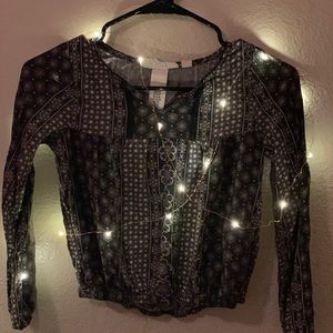 A cute black & white shirt